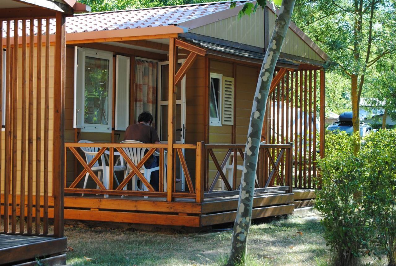 Camping Berceo 外观 照片